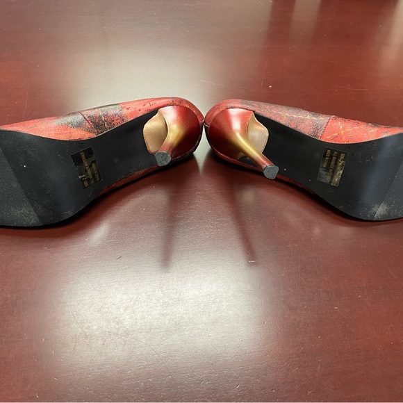 Pattern red heels - Picture 3 of 3